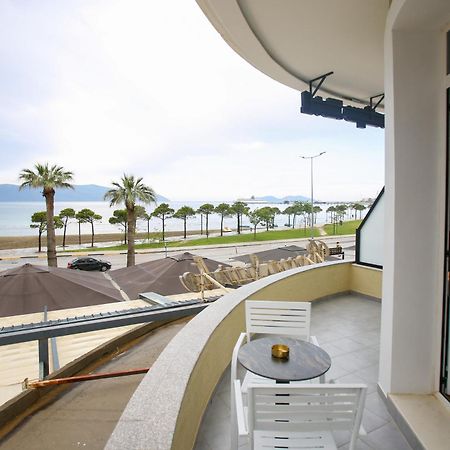 Vala Boutique Hotel Vlorë エクステリア 写真