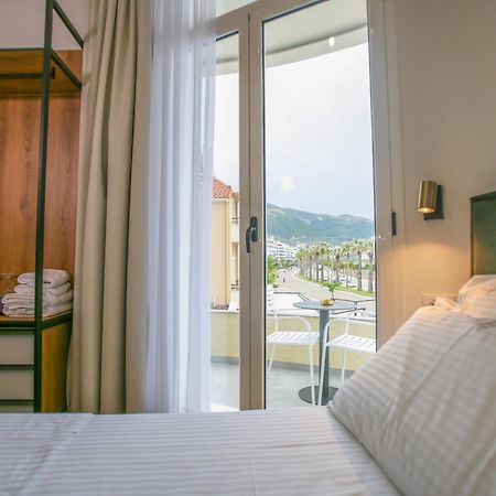 Vala Boutique Hotel Vlorë エクステリア 写真