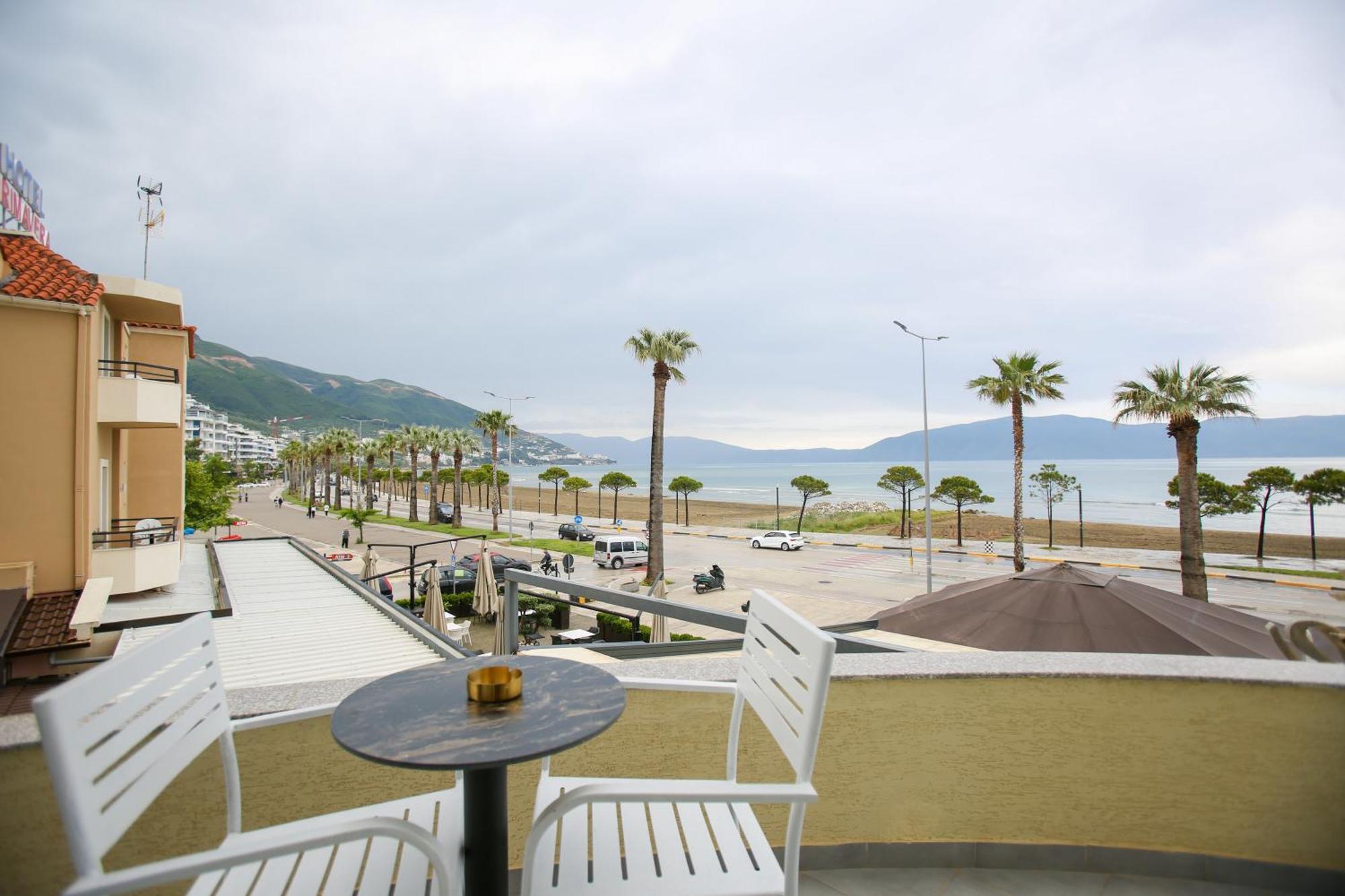 Vala Boutique Hotel Vlorë エクステリア 写真