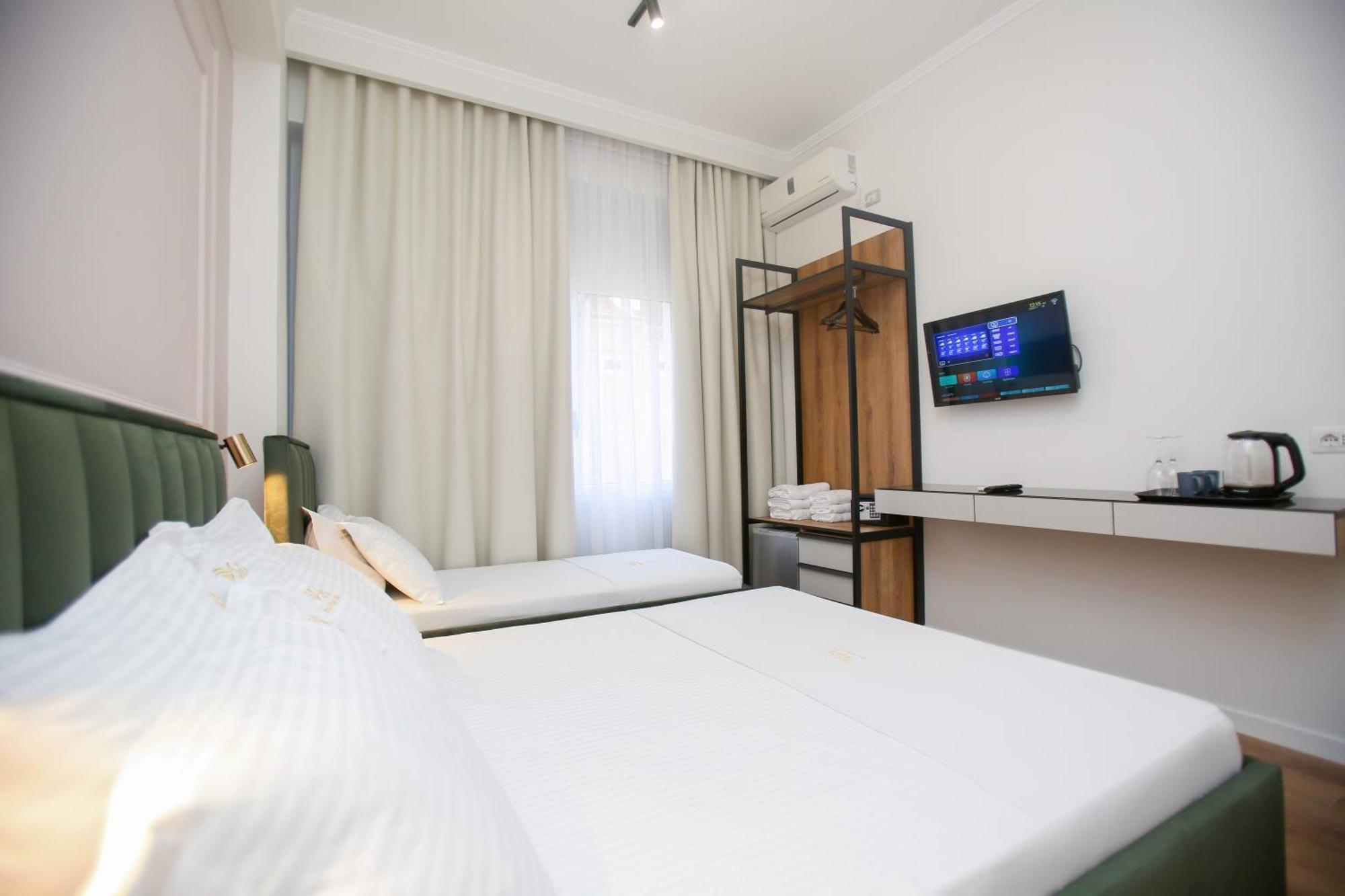 Vala Boutique Hotel Vlorë エクステリア 写真