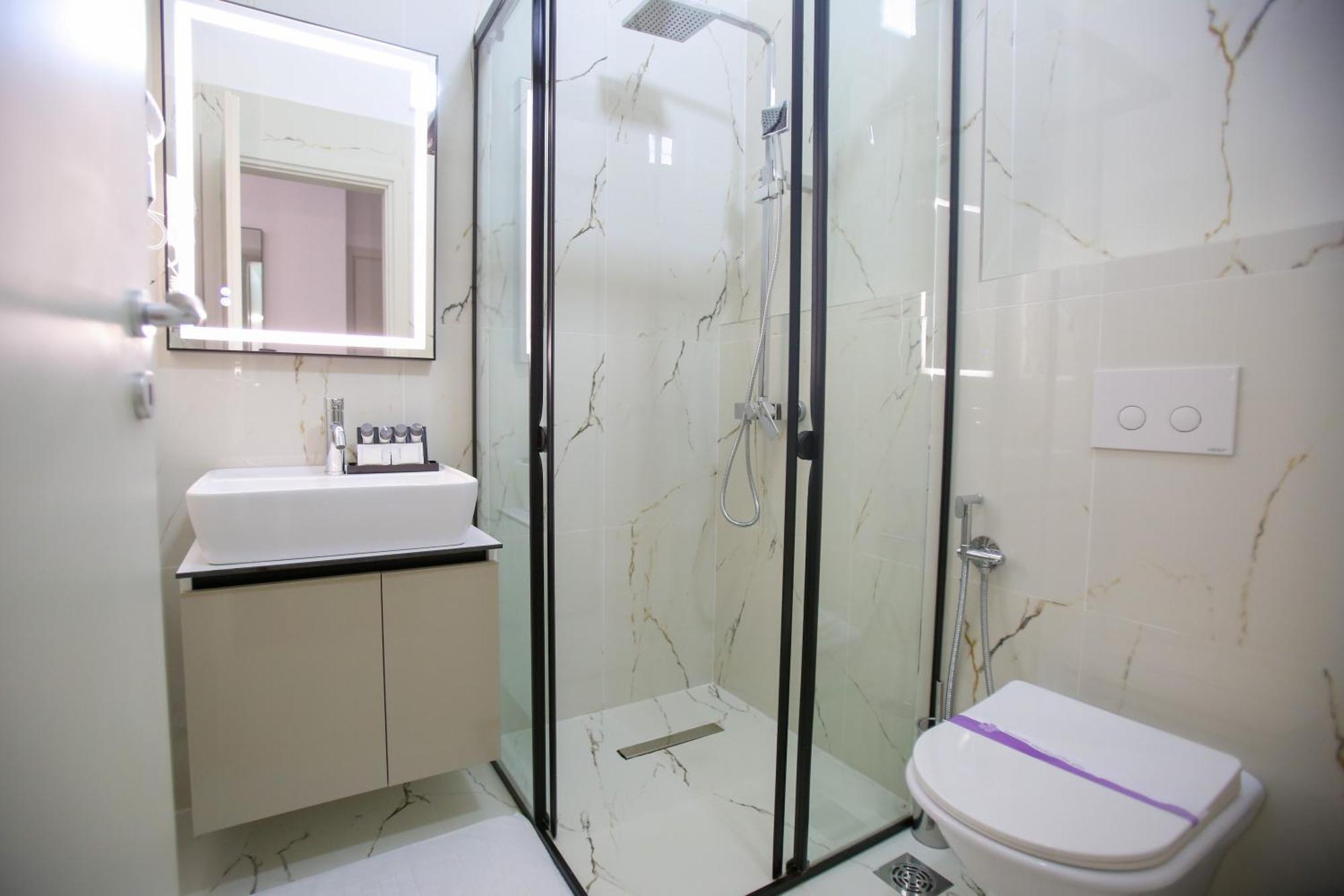 Vala Boutique Hotel Vlorë エクステリア 写真