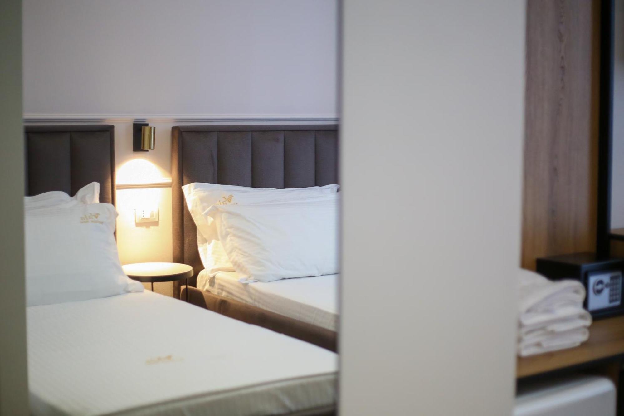 Vala Boutique Hotel Vlorë エクステリア 写真