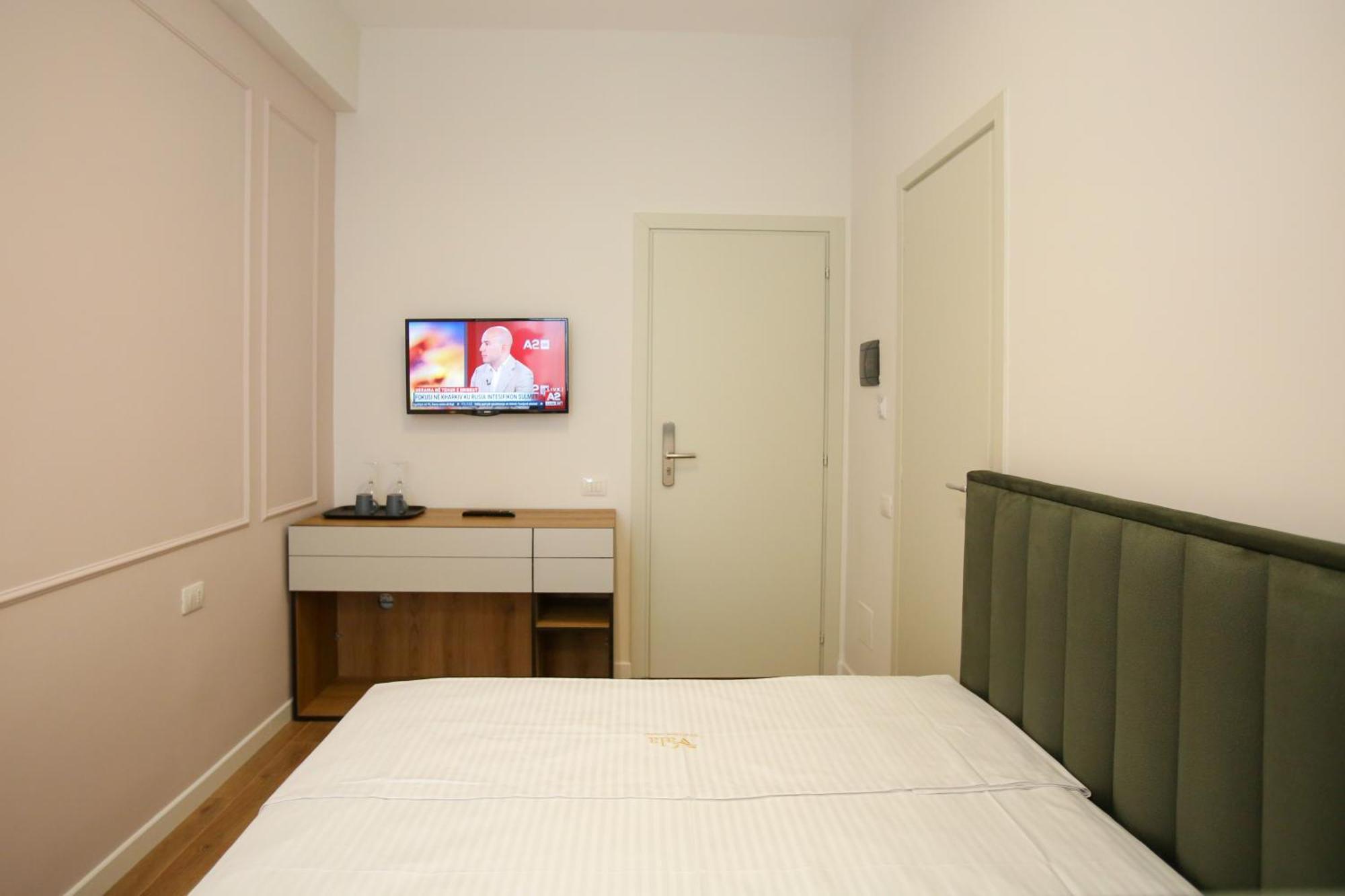 Vala Boutique Hotel Vlorë エクステリア 写真